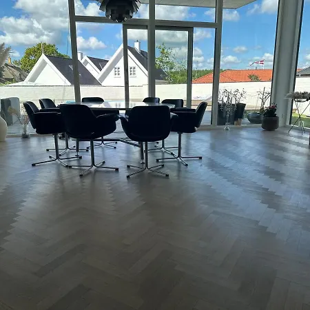 Beautiful Gem In A Quiet Setting