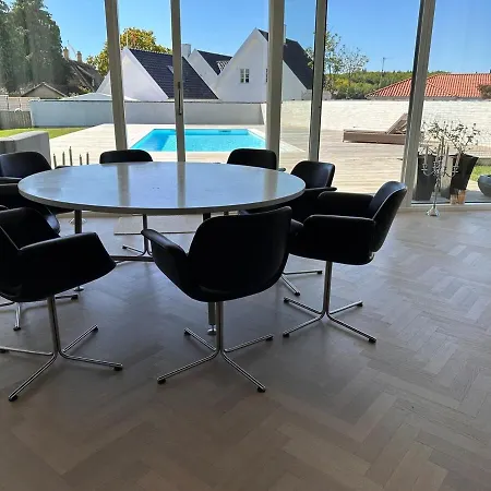 Villa Beautiful Gem In A Quiet Setting