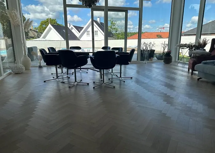 Beautiful Gem In A Quiet Setting