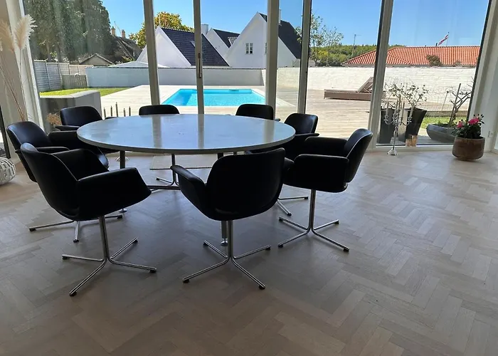 Villa Beautiful Gem In A Quiet Setting